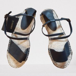 NWT Forever 21 Black Raffia Espadrilles Sandals 7